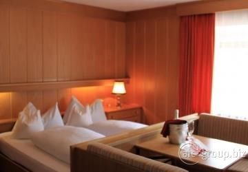 Alisander Hotel Kurfar